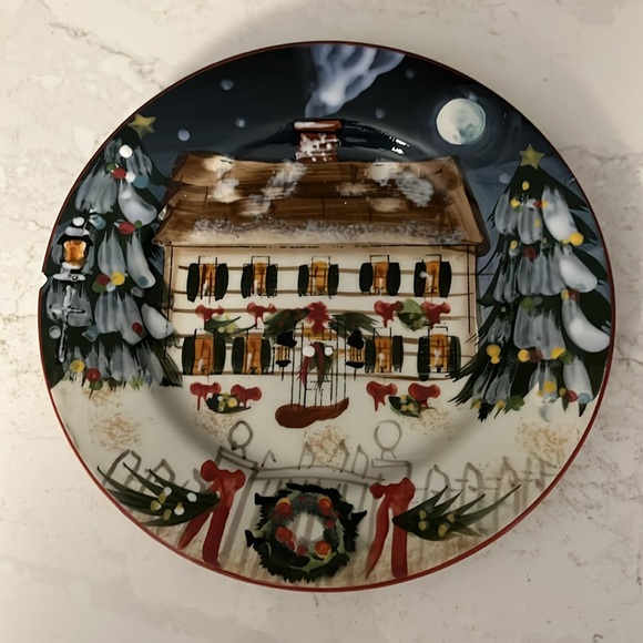 Christmas Themed Decorative Plates Set - Picture 8 of 12